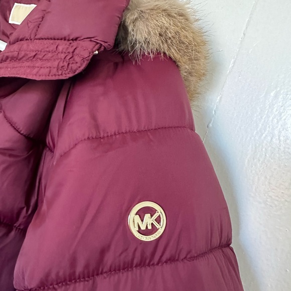 Perfect Condition Michael Kors Puffy Coat Jacket Raspberry Maroon Fur Hood - Picture 6 of 9